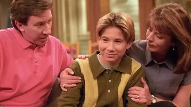 Jonathan Taylor Thomas es conocido por su papel en Mejorando la casa.
