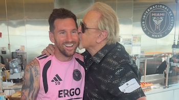 El detrás de escena del encuentro entre Lionel Messi y Quico: “No podía morirme sin darle la mano”