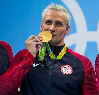 Lochte ya había subastado medallas