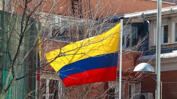 Por brote de covid-19, consulados