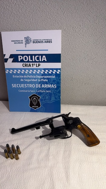 VIDEO. Así fue el brutal ataque a hachazos dentro de una panadería de La Plata - Image 1