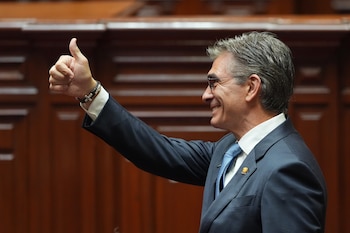 Paz también sostuvo que la modificación de la estructura ministerial marca una nueva etapa para su administración, que el próximo 8 de agosto cumplirá nueve meses desde su inicio (AP)