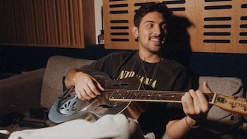 Tony Mils es nieto del