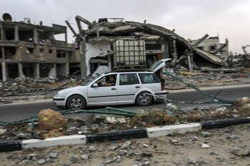 Daños por bombardeos isrealíes en