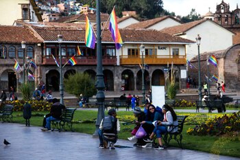 Bandera del Tahuantinsuyo, Cusco. |