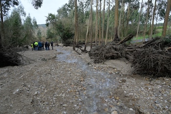 Rotura y desbordamiento de una