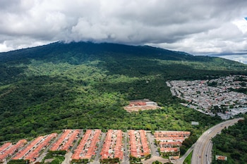 El comportamiento pluviométrico se mantiene heterogéneo, con zonas como Perquín y el norte de Morazán liderando los acumulados de lluvia. (Foto cortesía MARN)