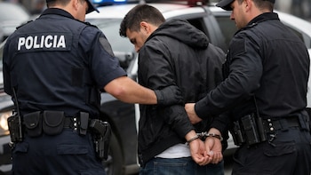 Arrestan a 60 delincuentes sexuales en EEUU por usar Facebook, Instagram y Snapchat para delinquir; varios tenían material de abuso infantil