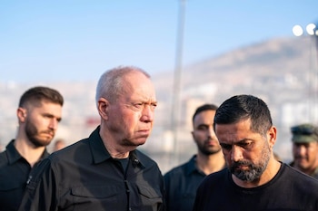 El entonces ministro de Defensa