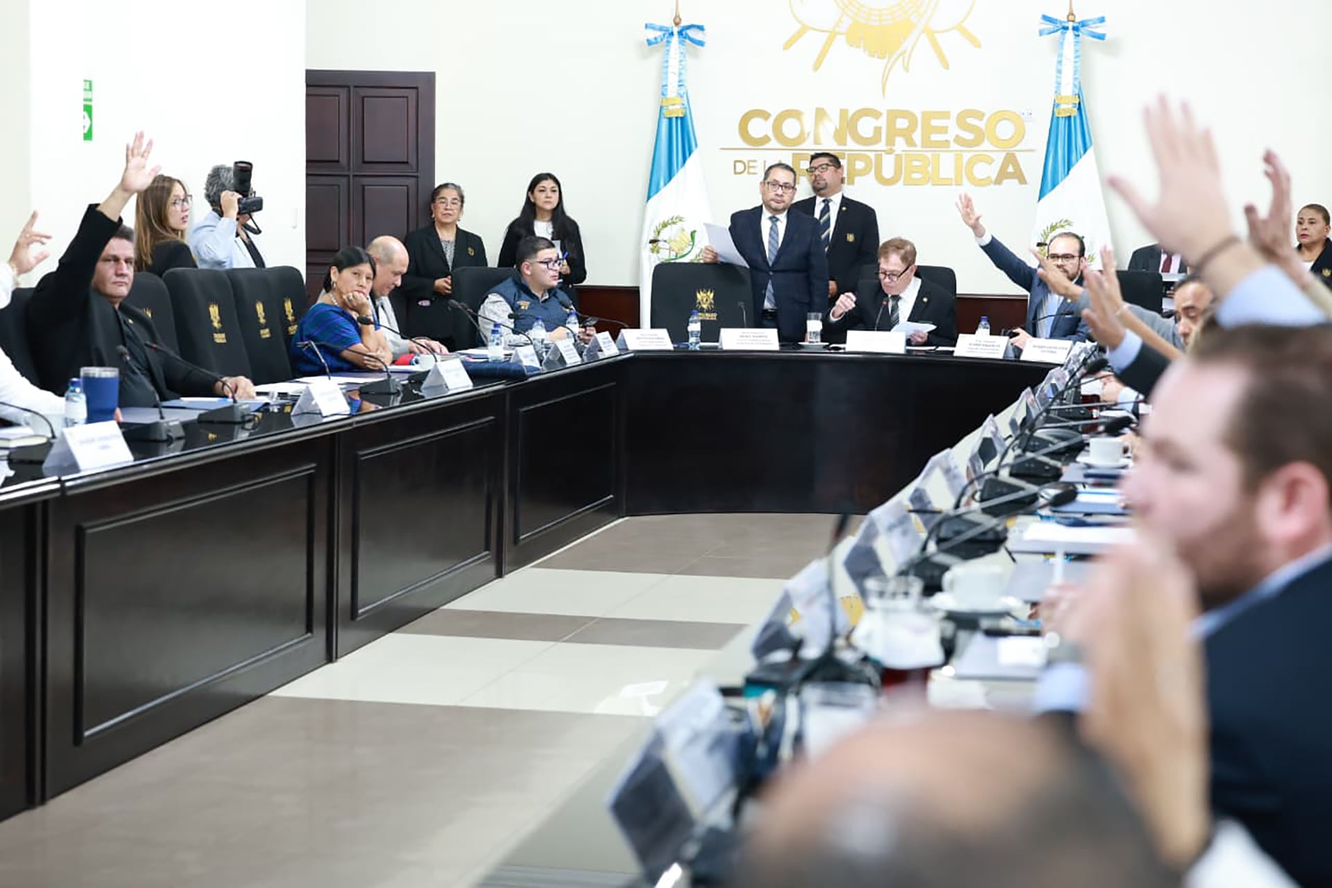 foto para ilustrar: La iniciativa de ley 6593 se somete a debate en el Congreso como parte clave para fortalecer el combate al lavado de dinero en Guatemala. (Fotográficas: Congreso de la República)