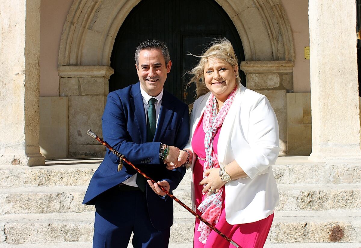 Víctor Gutiérrez, alcalde de Torrelaguna, y María Jesús Mañero
