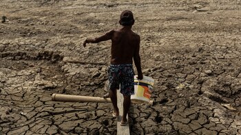 Cavar pozos, la solución desesperada