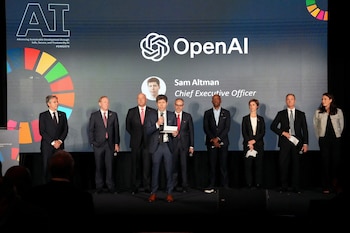 "La tecnología y sus usuarios evolucionan constantemente". (Bryan R. Smith/Pool via REUTERS)