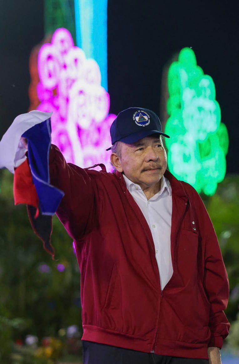 Las organizaciones de derechos de los migrantes advirtieron que las fianzas para visas imponen una barrera económica a nicaragüenses, quienes enfrentan las decisiones arbitrarias del régimen de Daniel Ortega. /(Photo by Cesar PEREZ / El 19 DIGITAL / AFP)