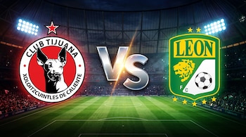 Estadio de fútbol nocturno con césped verde y luces. En el centro, un gran signo VS metálico. A la izquierda, el escudo del Club Tijuana; a la derecha, el escudo del Club León.
