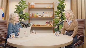 Fuera de las cámaras, Claire