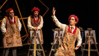 "Modelo vivo muerto" se presenta