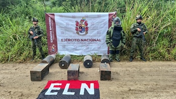 El Ejército advirtió que la activación de los explosivos habría afectado a los usuarios de la vía y a comunidades de la región - crédito @Ejercito_Div2/X