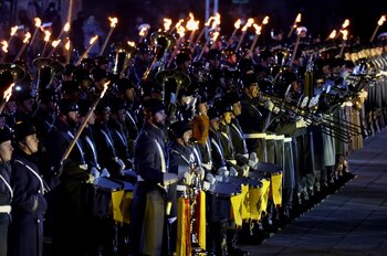 La banda militar ejecutó tres