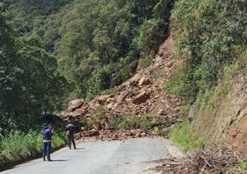 Los derrumbes han incomunicado a