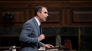 Valero anuncia PNL para evitar