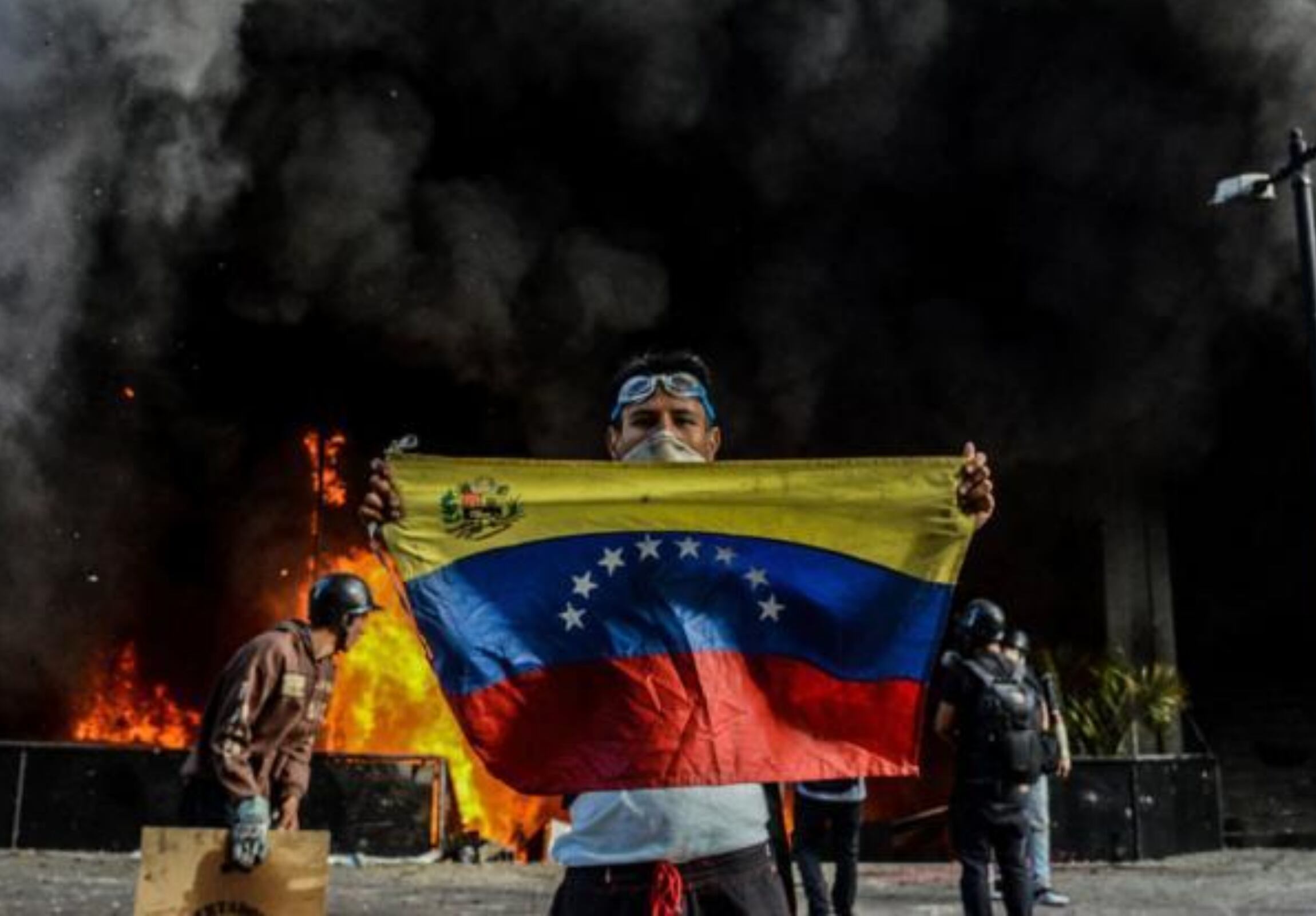 La migración venezolana aporta alrededor del 1,2% de la recaudación tributaria en los países analizados por la OIM - crédito AFP