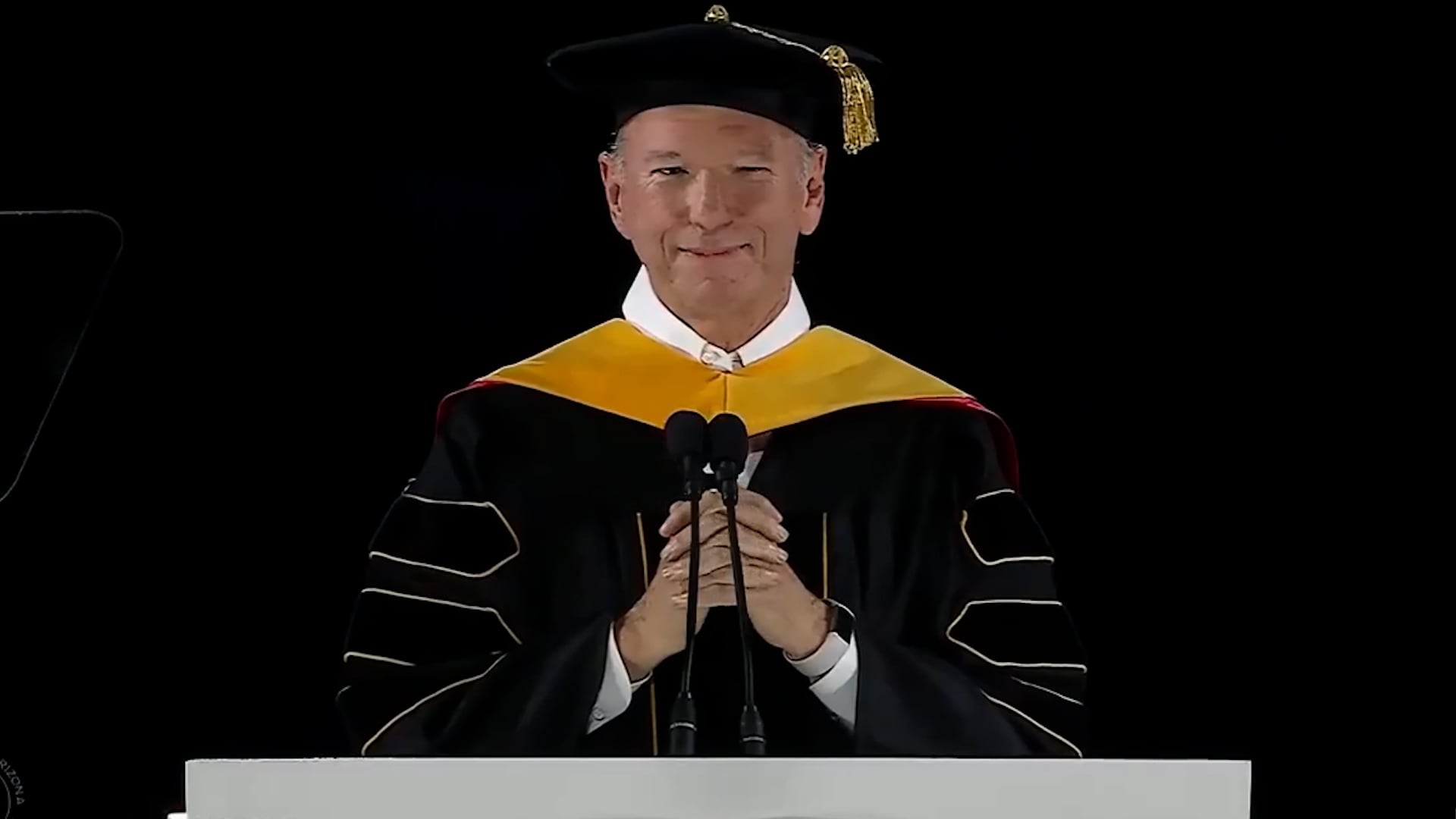 Graduados de la University of Central Florida y la University of Arizona abuchearon menciones a la inteligencia artificial antes de recibir sus diplomas (X)