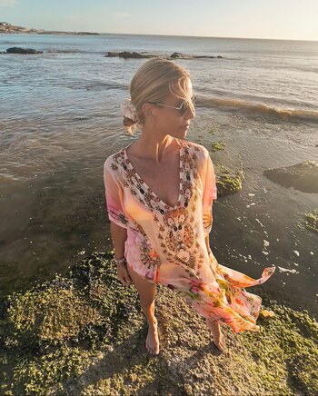 Nicole Neuman disfrutó del atardecer