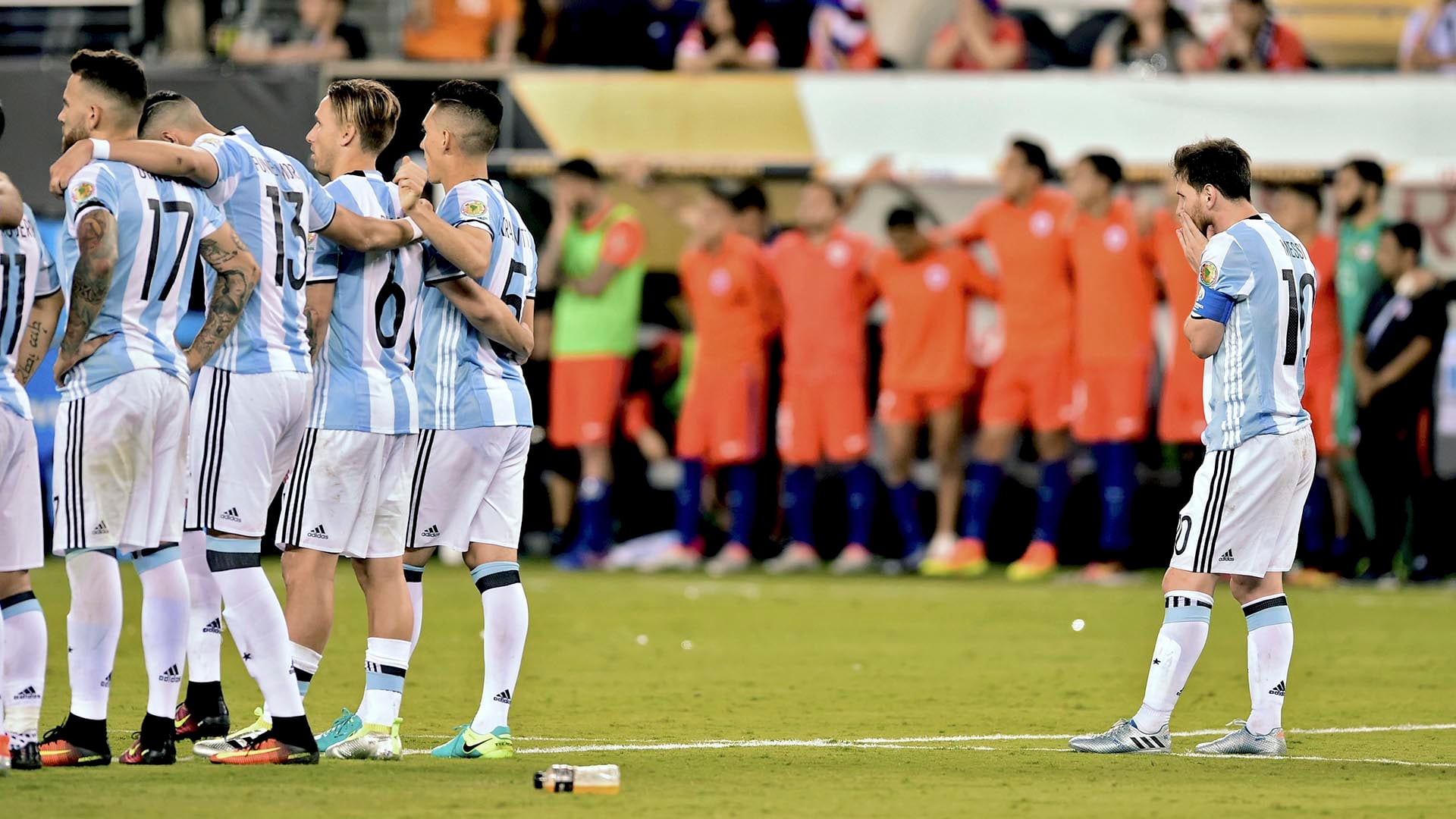 El dolor que arrastró Messi por no ser campeón con la Selección (AFP PHOTO / ALFREDO ESTRELLA)