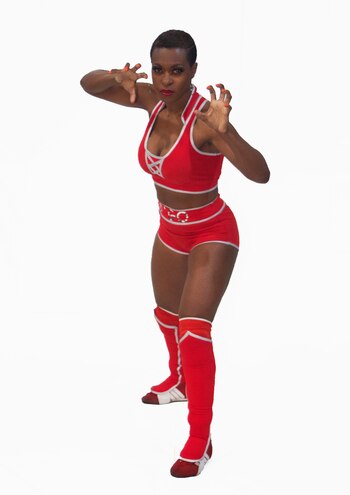 Nacida en Guinea Ecuatorial, su