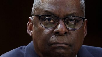 El secretario de Defensa de