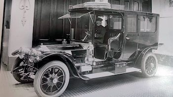 Viajó un año por Europa y sobrevivió al Titanic: la historia del Rolls-Royce que todavía conserva la familia Pereyra Iraola