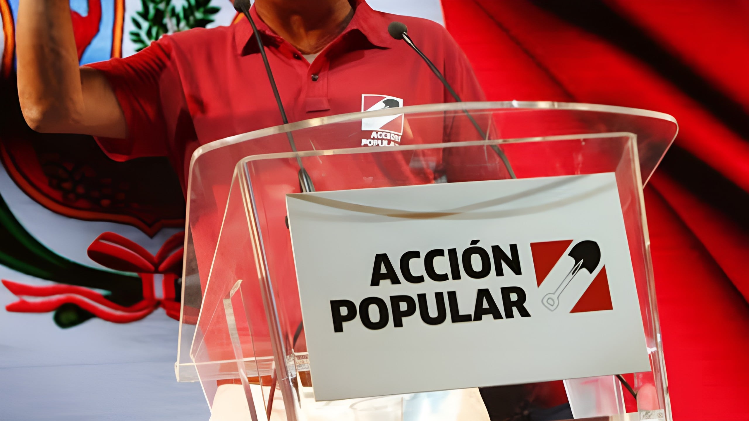 La resolución N.° 00965-2026-JEE-SMAR/JNE declaró fundada la tacha contra Jorge Romero Benzaquen y aplicó el impedimento constitucional del artículo 34-A.