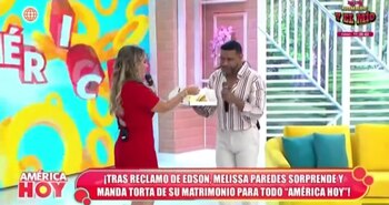 Melissa Paredes solo envió torta