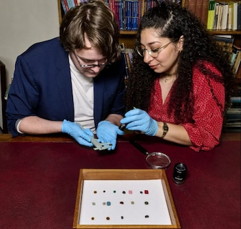 Ollie Croker, Curador del Proyecto,