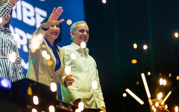 El presidente de la República y la primera dama celebraron con entusiasmo la destacada actuación de la delegación dominicana en Santo Domingo 2026, un desempeño histórico que consolidó al país en el Top 5 del medallero general (Cortesía: @raquelarbaje).