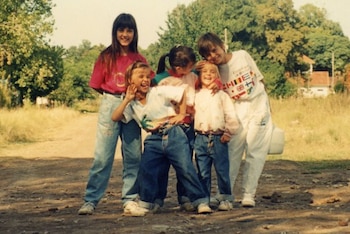Candela en San Nicolás, junto