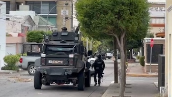 Helicópteros, blindados, bloqueos y armas