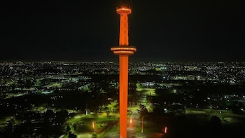 La Ciudad de Buenos Aires ilumina de naranja monumentos emblemáticos en el marco del Día Mundial de Concientización sobre el Linfoma