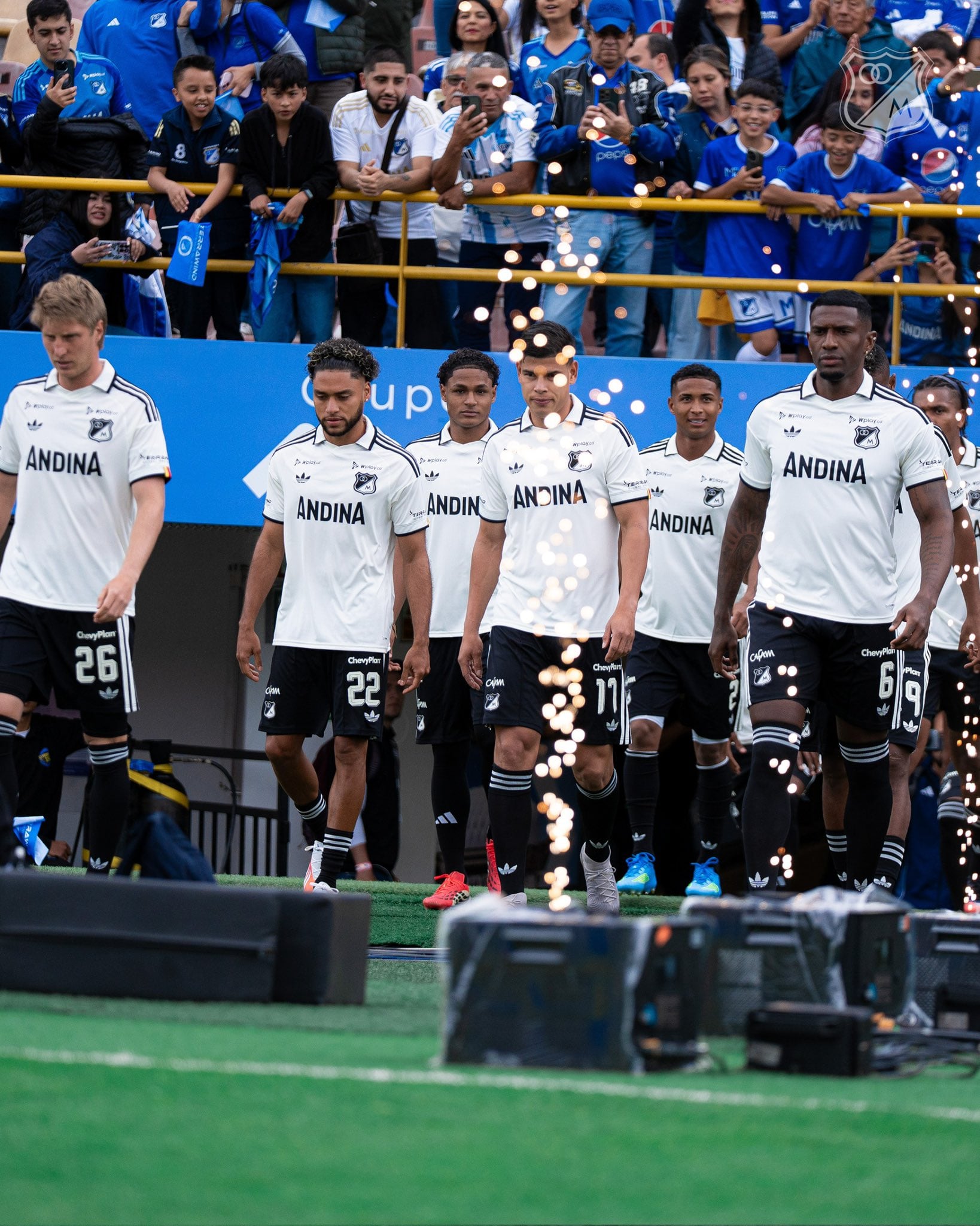 Presentación del plantel del segundo semestre de 2026 de MIllonarios, y de su uniforme conmemorativo por los 80 años de su fundación - crédito @MillosFCoficial/X