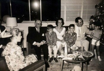 En la navidad de 1957.