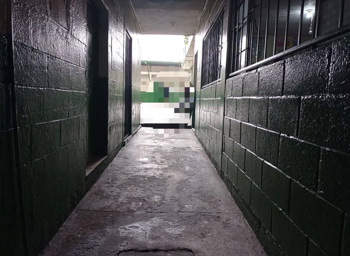 Denuncian a maestro de acoso sexual y abusos en un establecimiento público de Guatemala