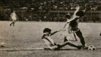 El otro “gol del siglo” de Diego Maradona: la obra de arte que nació de un enojo