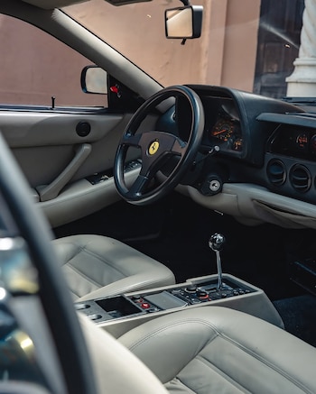 El interior de la Ferrari