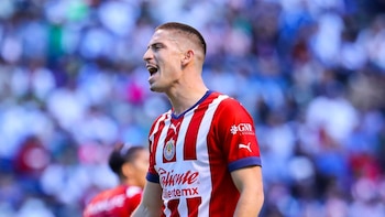 Santiago Ormeño dejaría Chivas para