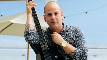 El cantante Ricky Trevitazo está