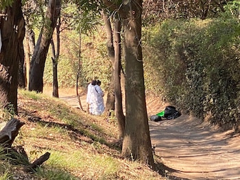 Al sitio acudieron policías para