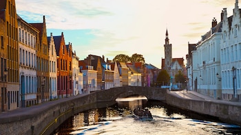 Canales en Brujas, una ciudad