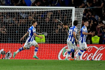 Ander Barrenetxea (derecha), de la