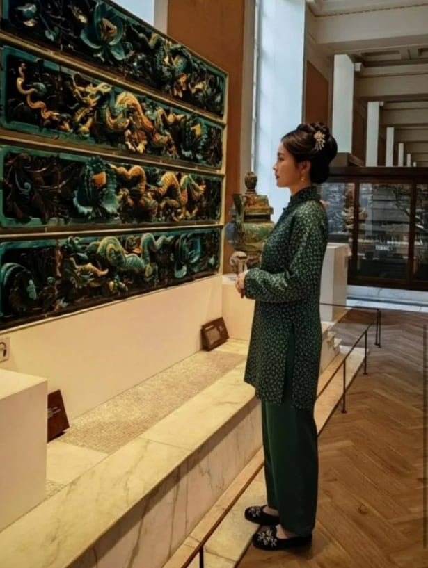 Captura de pantalla de una publicación en redes sociales que contiene una imagen generada por IA compartida por el Museo Británico el 27 de enero de 2026